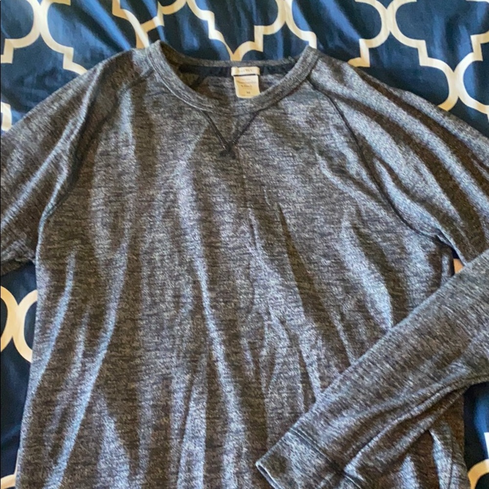Abercrombie and Fitch muscle long sleeve